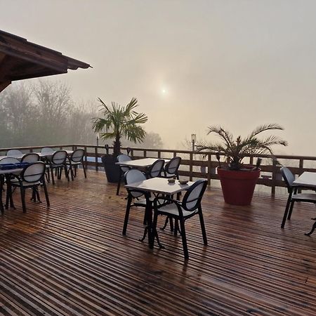 Appartamento Domaine Des Rigaud Garchizy Esterno foto